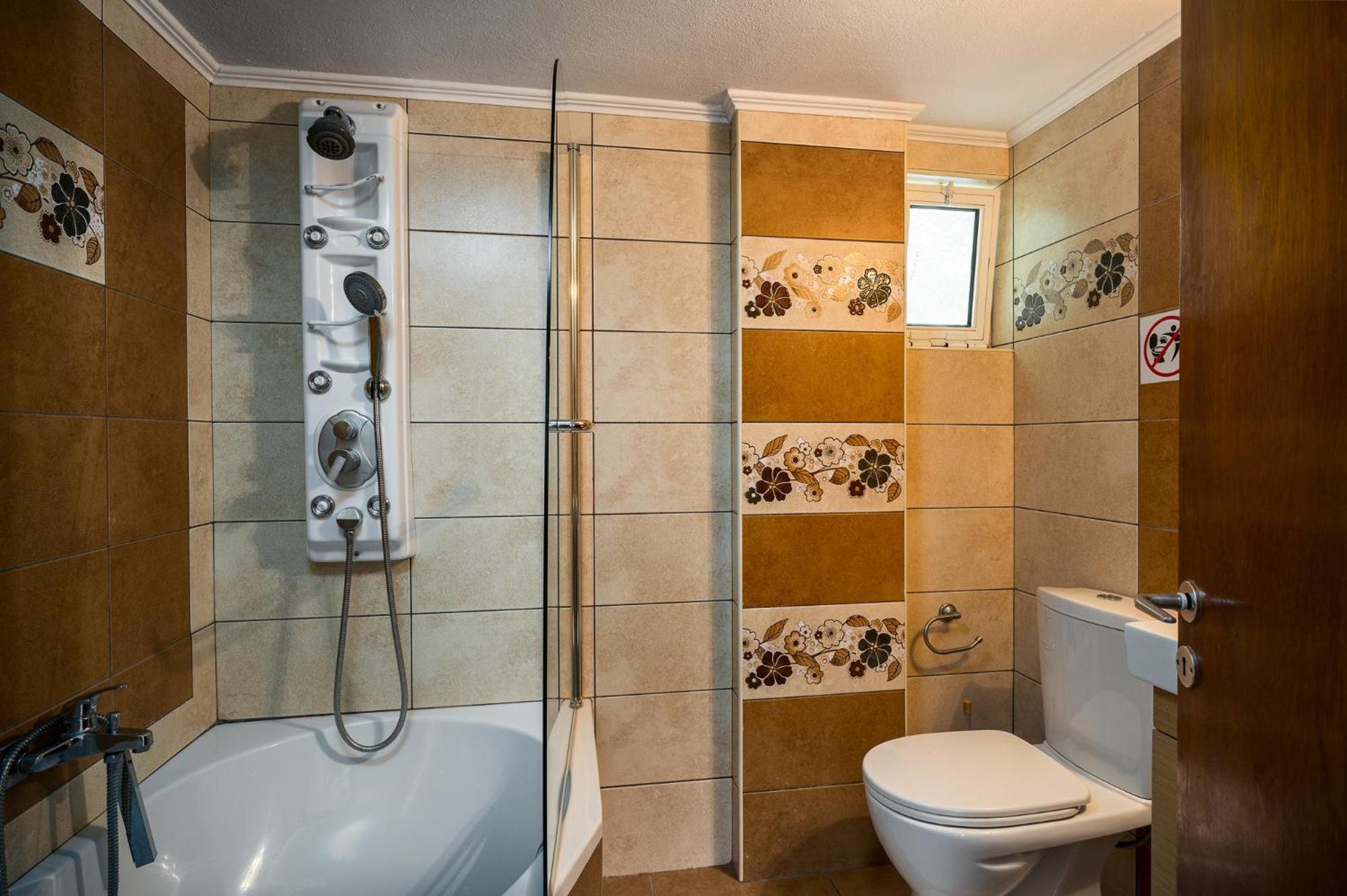 Agaloula Centrally Located Apartments, Lakka ภายนอก รูปภาพ