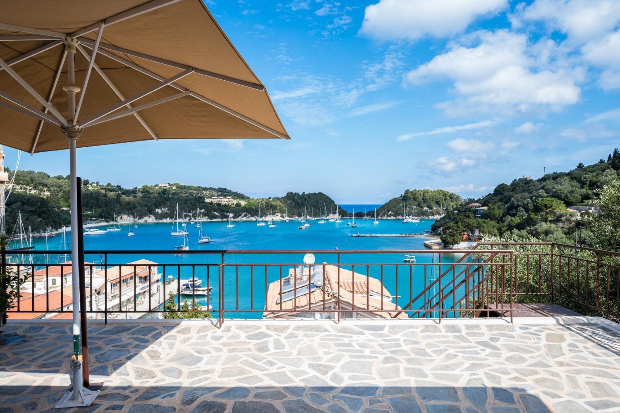 Agaloula Centrally Located Apartments, Lakka ภายนอก รูปภาพ
